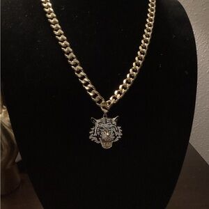 Chunky Gold Chain Necklace with Tiger Pendant